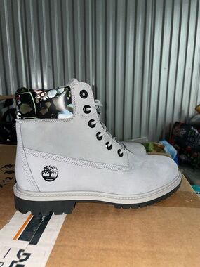 Women’s Timberlands